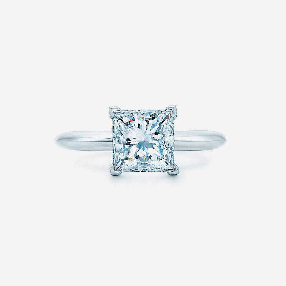 jewellery-product-12 iPhone dock - Image 1